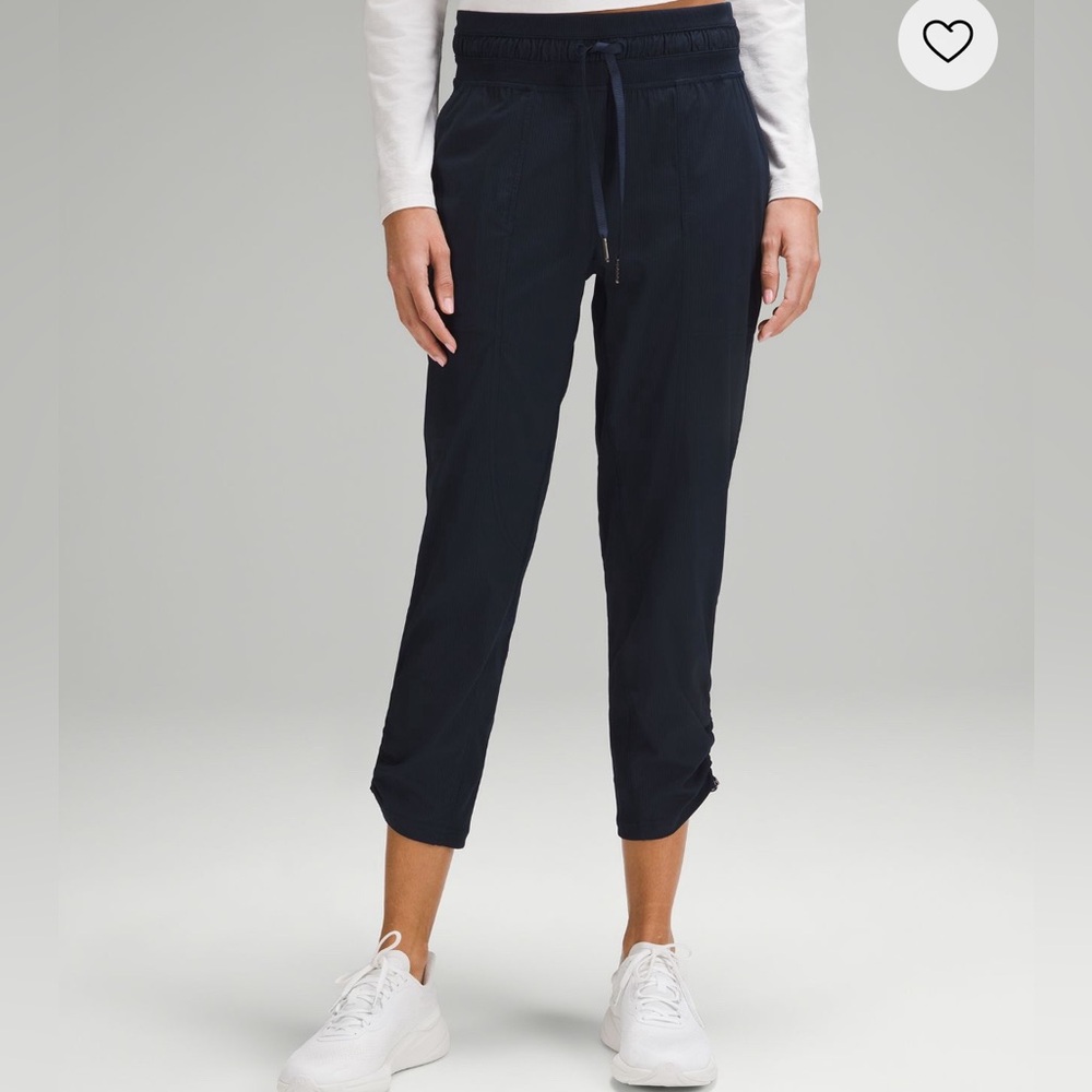 Lululemon Dance Studio Crop